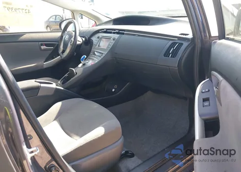 2015 Toyota Prius Three z USA, uszkodzony, nr VIN JTDKN3DU1F1904256